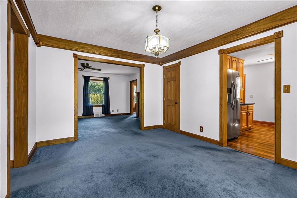 Photo 13 of 27 - 5530 N Spruce Avenue, Kansas City, MO 64119