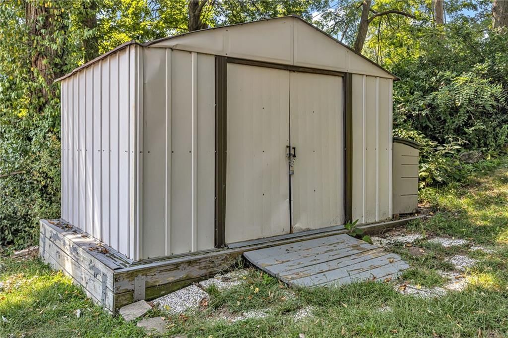 Photo 24 of 27 - 5530 N Spruce Avenue, Kansas City, MO 64119