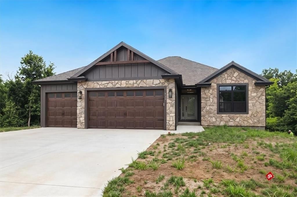 2204 Arbor Lane, Excelsior Springs, MO: listing photo 3