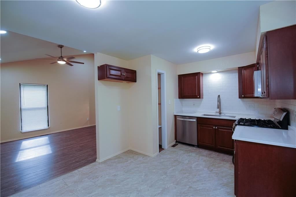 9528 Manning Avenue — photo 12