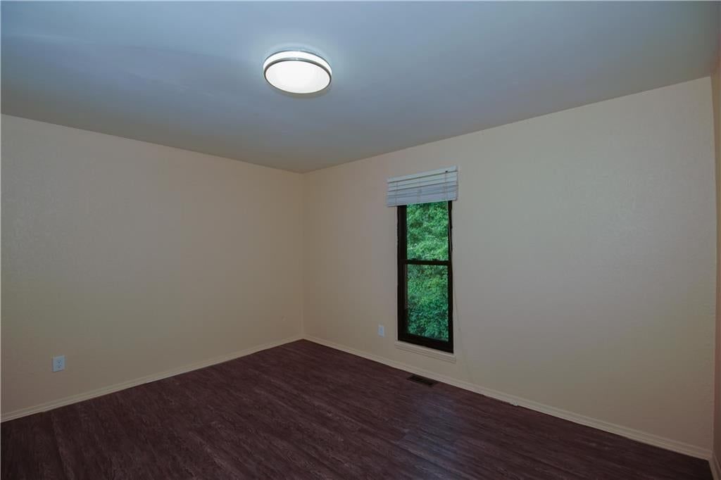 9528 Manning Avenue — photo 15