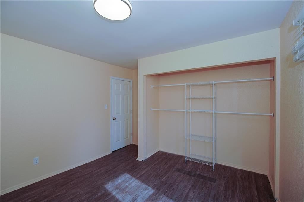 9528 Manning Avenue — photo 22