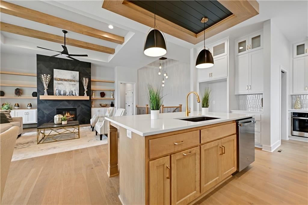 Photo 12 of 24 - 24980 W 98th Place, Lenexa, KS 66227