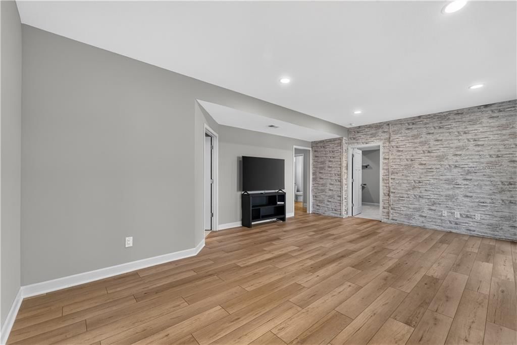 148 Lake Viking Terrace — photo 26