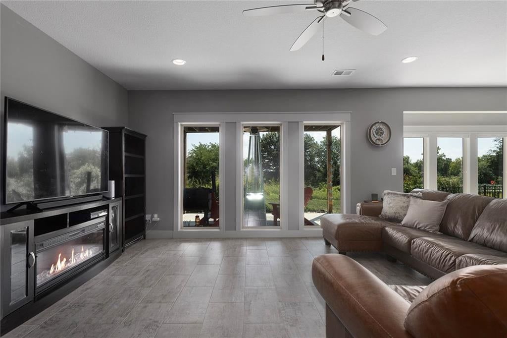 2605 NE 92nd Street — photo 28