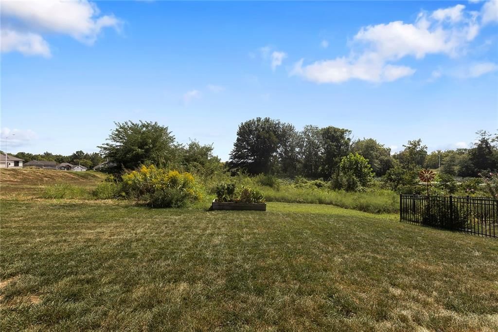2605 NE 92nd Street — photo 37