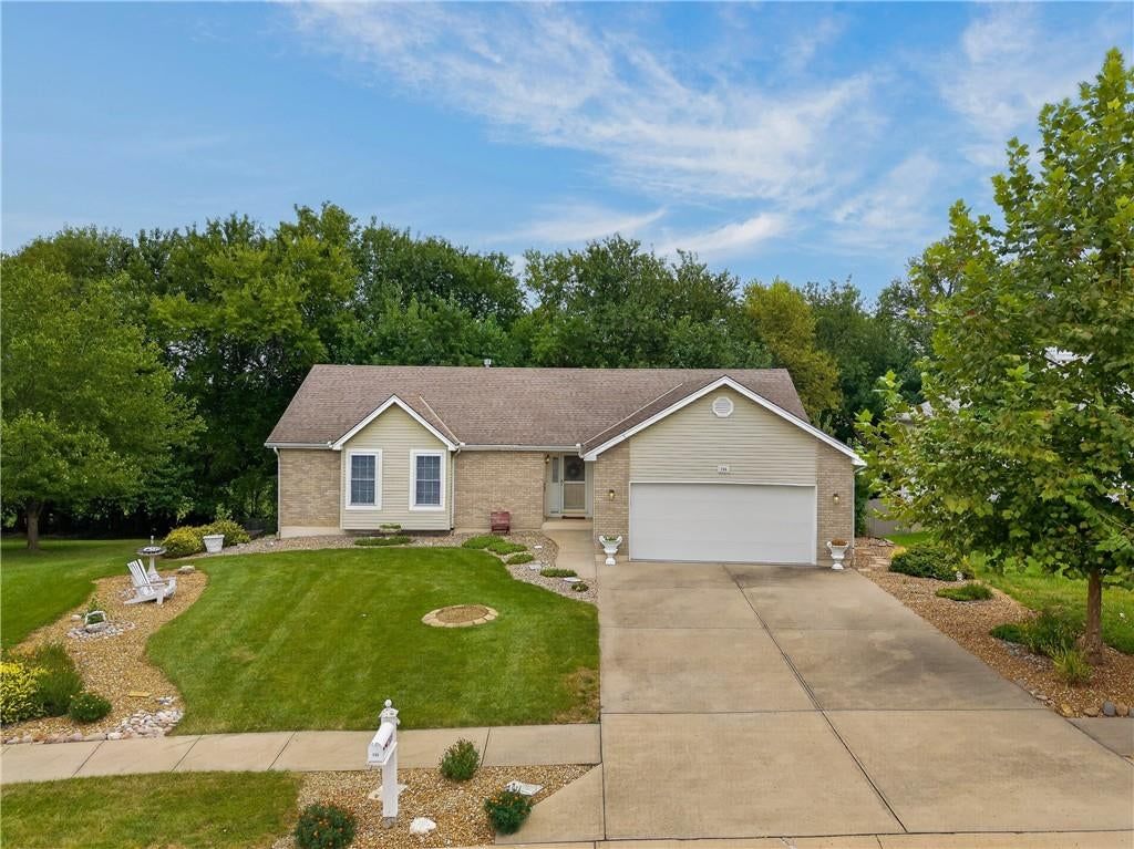 705 Pine Crest Avenue, Kearney, MO: listing photo 2
