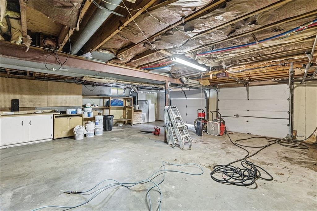Photo 38 of 70 - 905 S Lincoln Avenue, Raymore, MO 64083