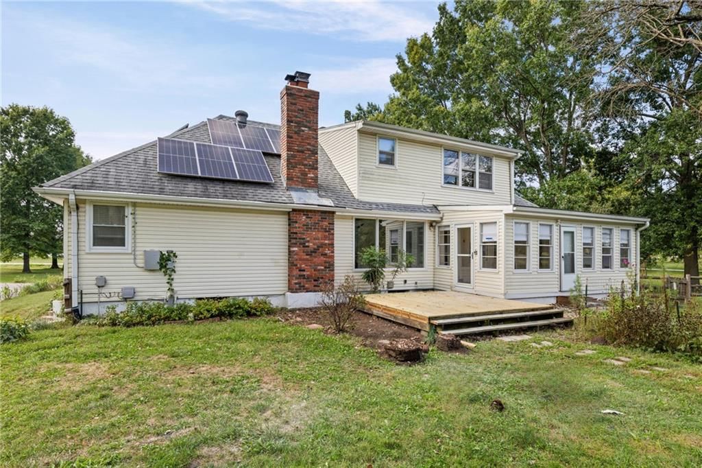 Photo 40 of 70 - 905 S Lincoln Avenue, Raymore, MO 64083
