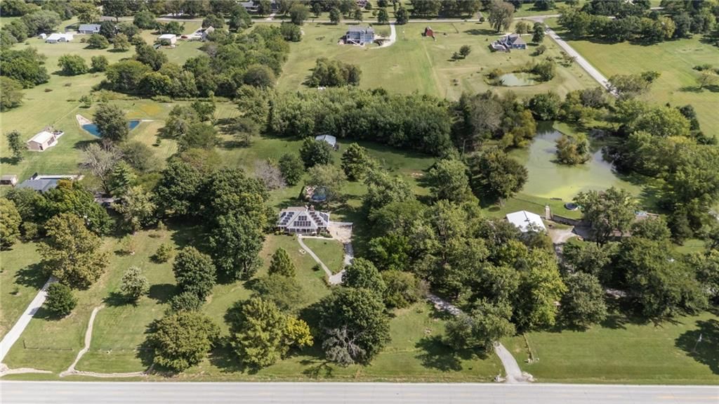 Photo 50 of 70 - 905 S Lincoln Avenue, Raymore, MO 64083