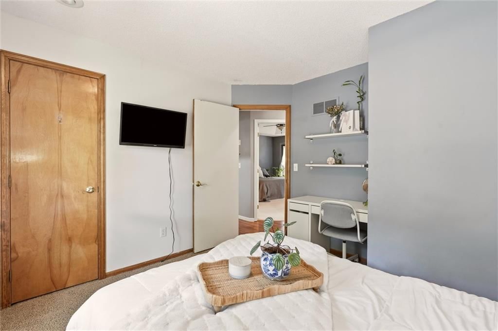 15302 W 121st Terrace — photo 22