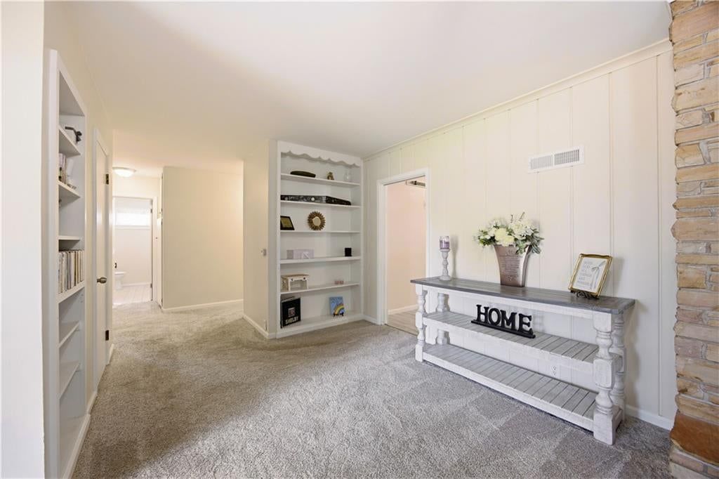 1410 Washington Street — photo 11