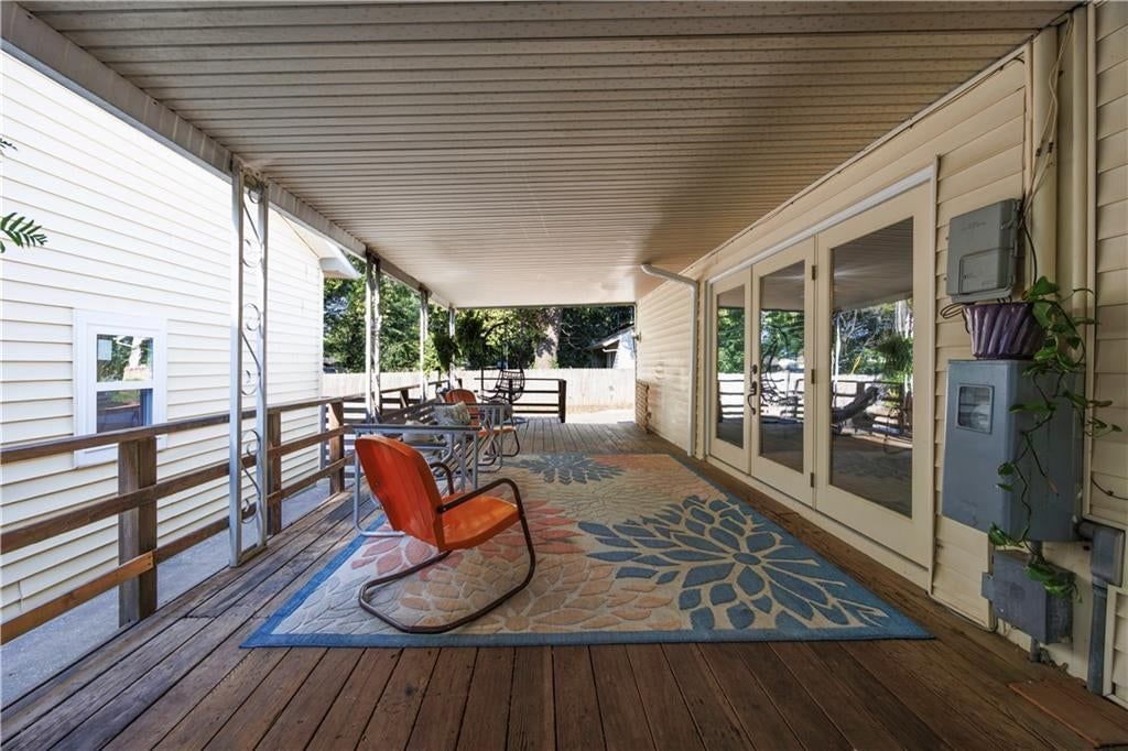 1410 Washington Street — photo 40