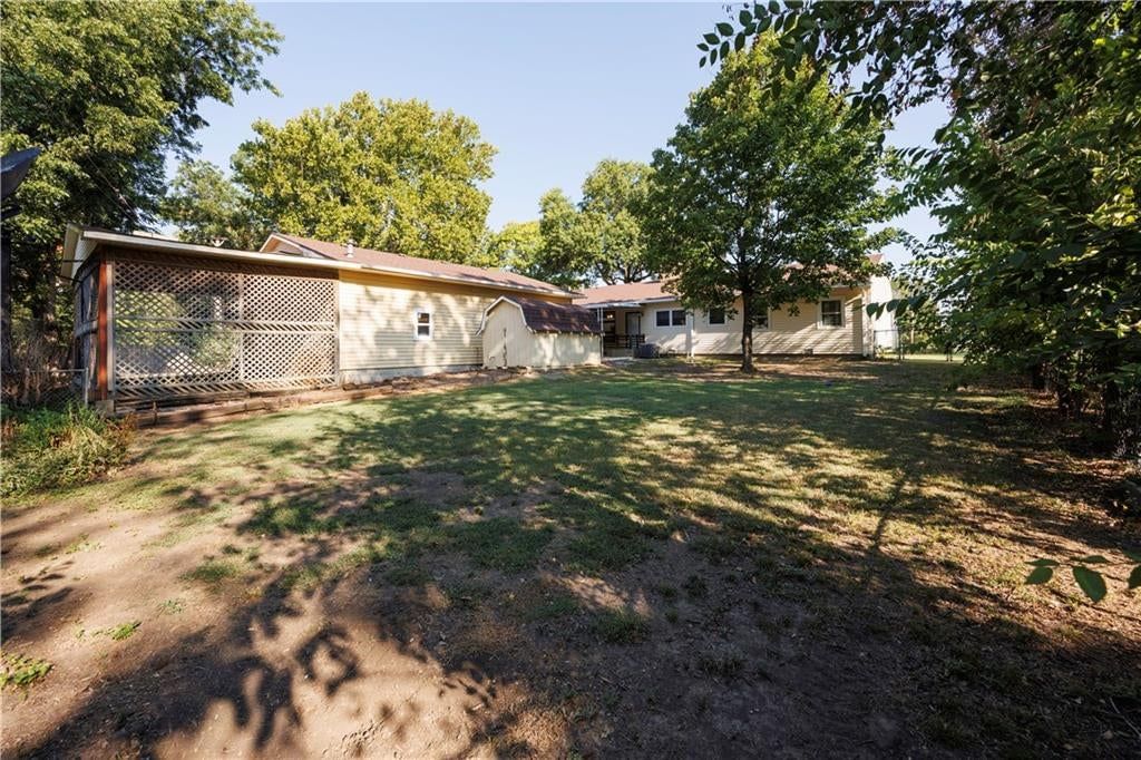 1410 Washington Street — photo 45
