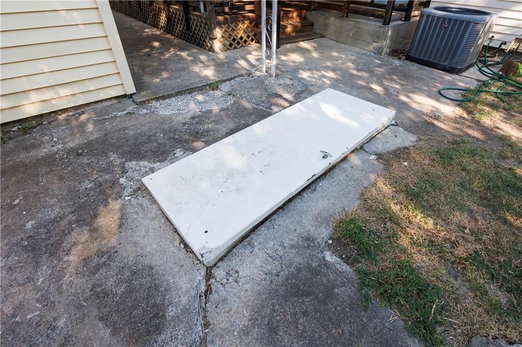 1410 Washington Street — photo 47
