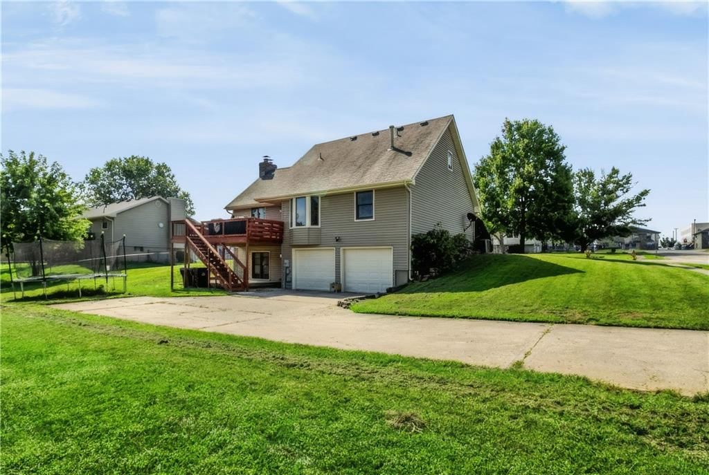 609 Foster Lane — photo 34