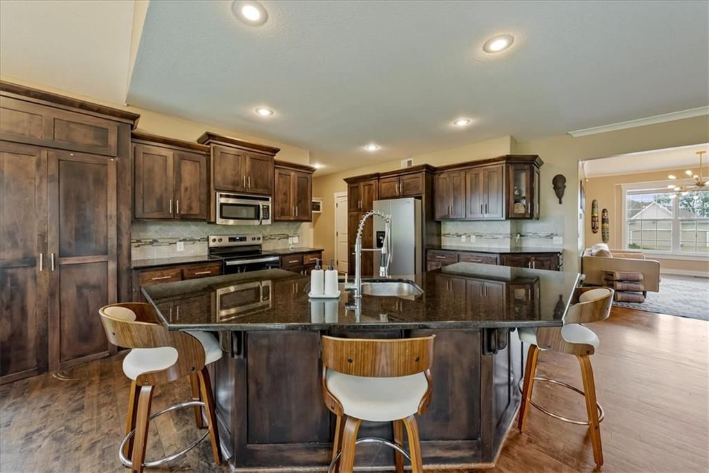 12542 Walnut Court — photo 8