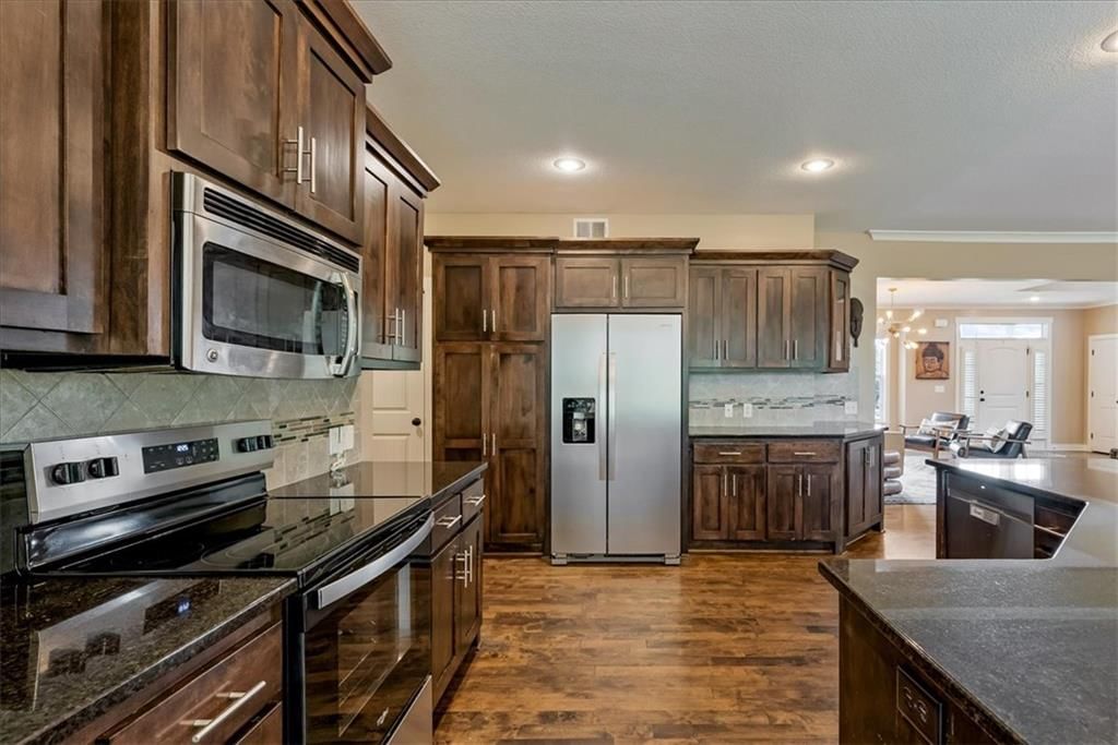 12542 Walnut Court — photo 9