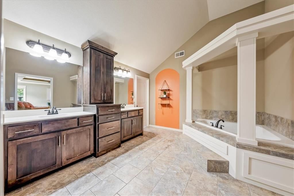 12542 Walnut Court — photo 27