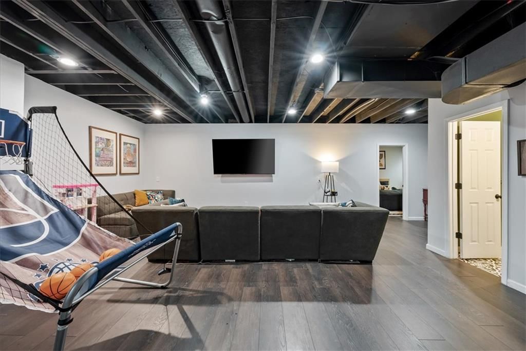 12542 Walnut Court — photo 32