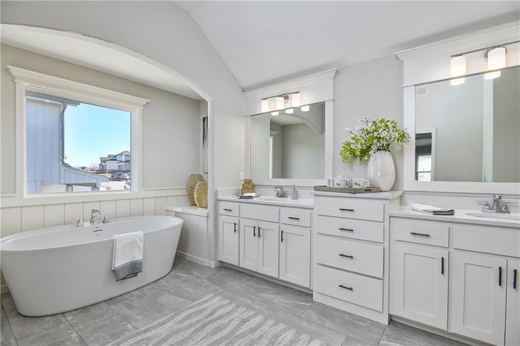 2353 W Wabash Street — photo 35