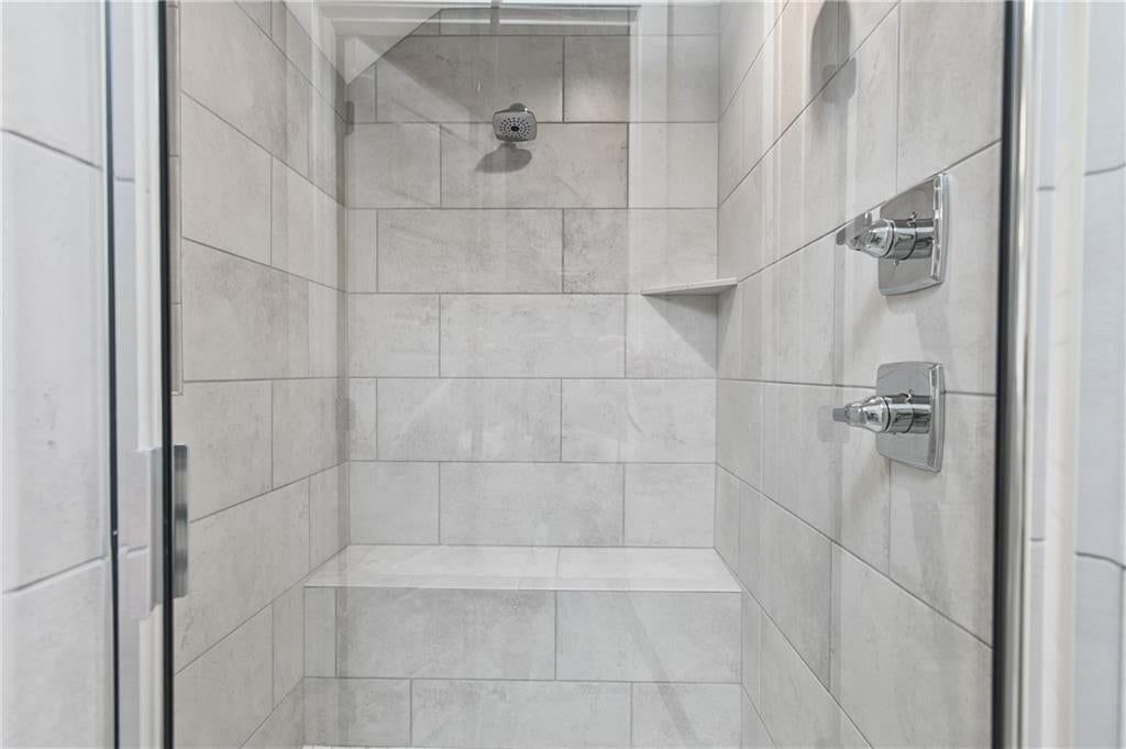 2353 W Wabash Street — photo 37