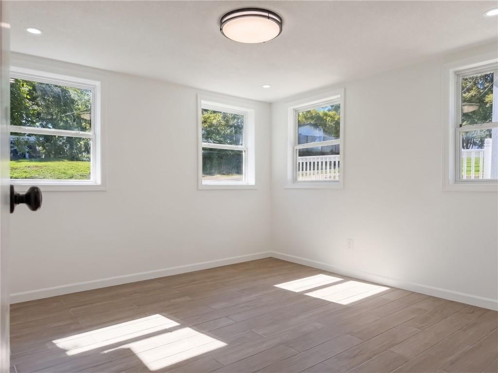 300 W 7th Street — photo 15