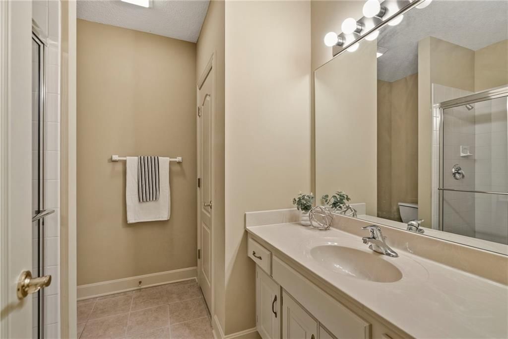11511 W 143rd Terrace — photo 25