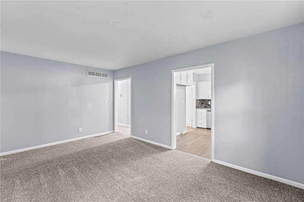 7030 MANCHESTER Avenue — photo 5