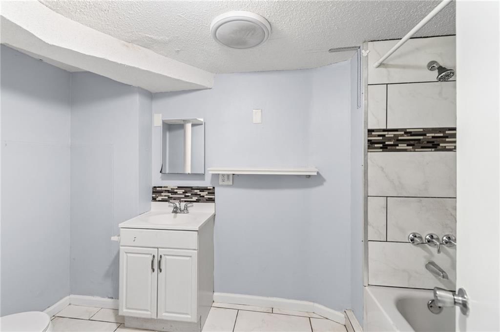 7030 MANCHESTER Avenue — photo 23