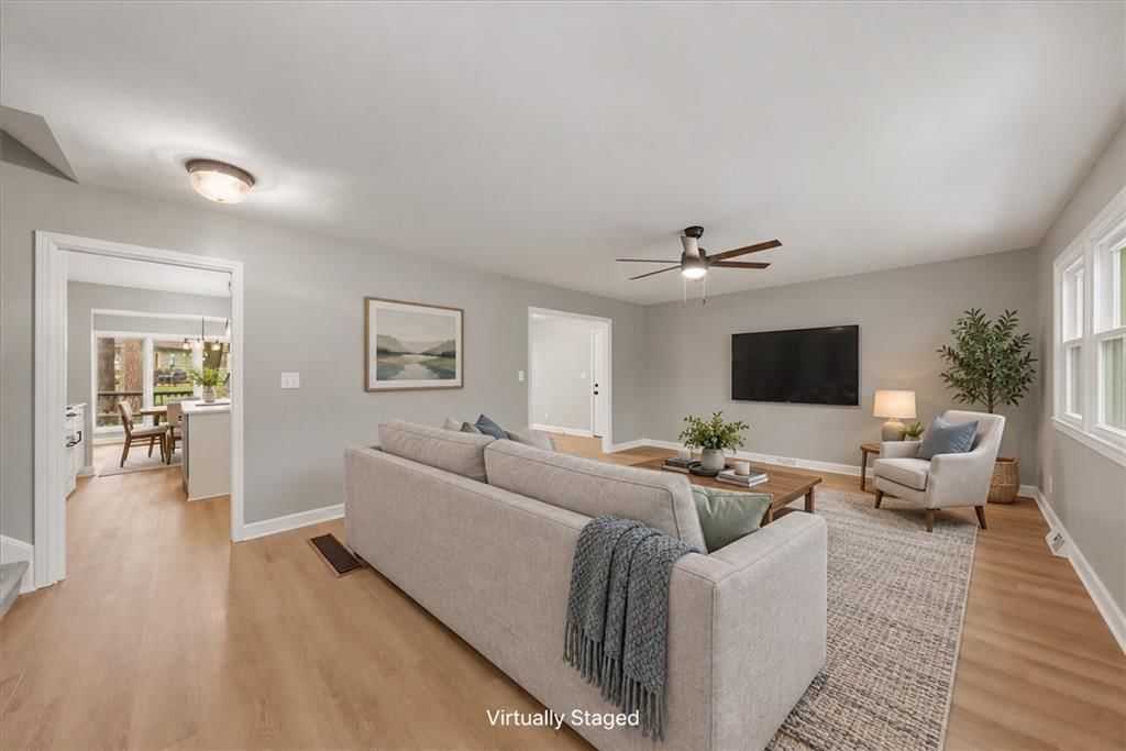 9624 Woodson Drive — photo 5