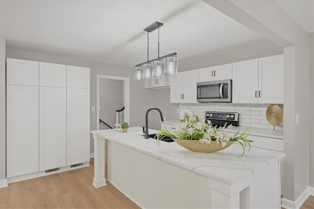 9624 Woodson Drive — photo 11