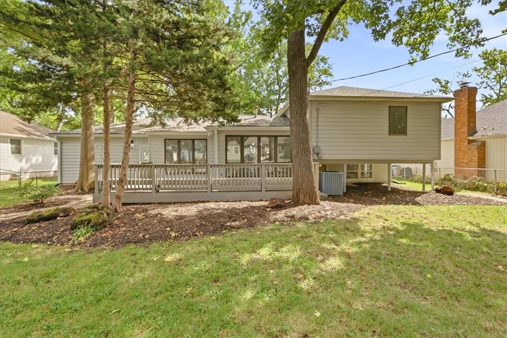 9624 Woodson Drive — photo 38