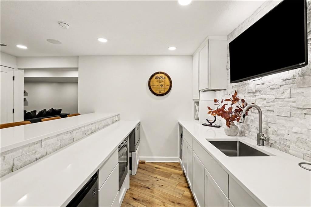 16915 W 161 Street — photo 29