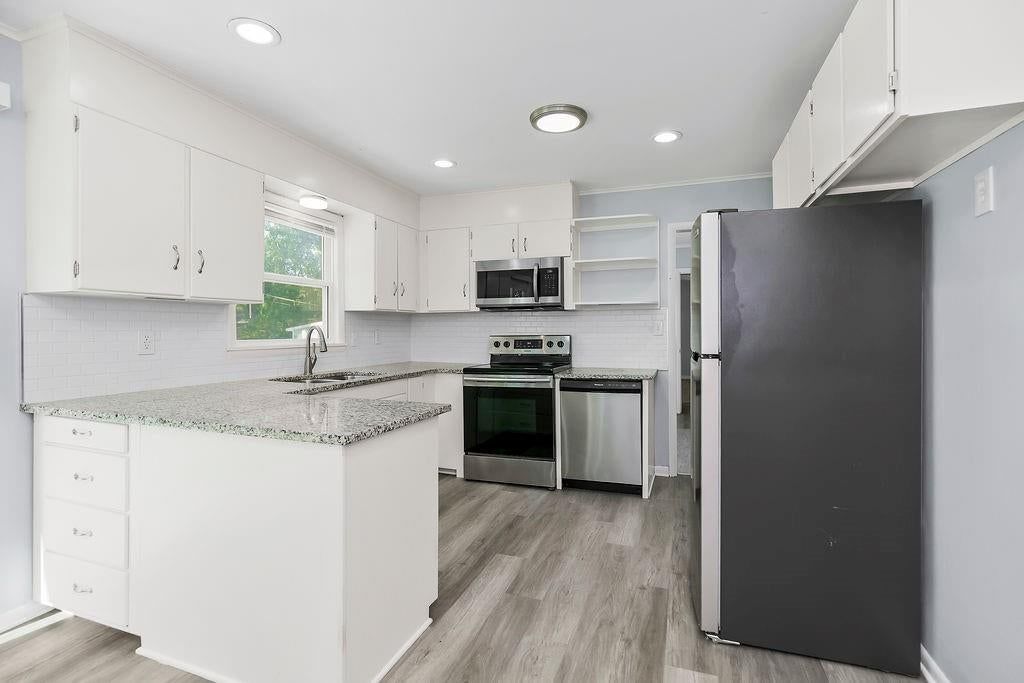 6211 E 99th Street — photo 10
