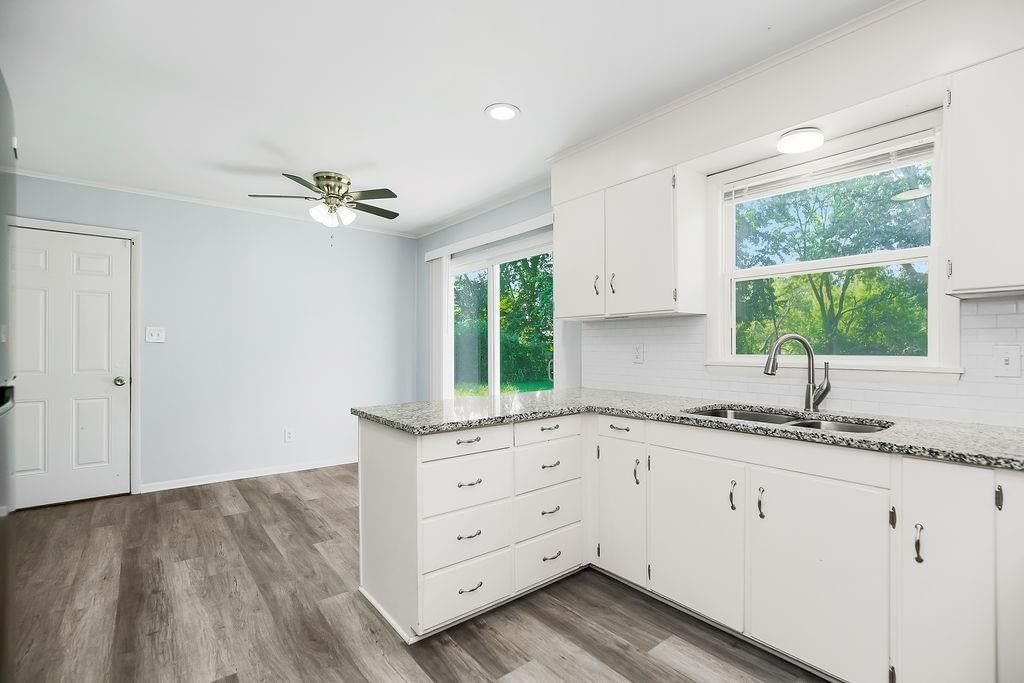 6211 E 99th Street — photo 13