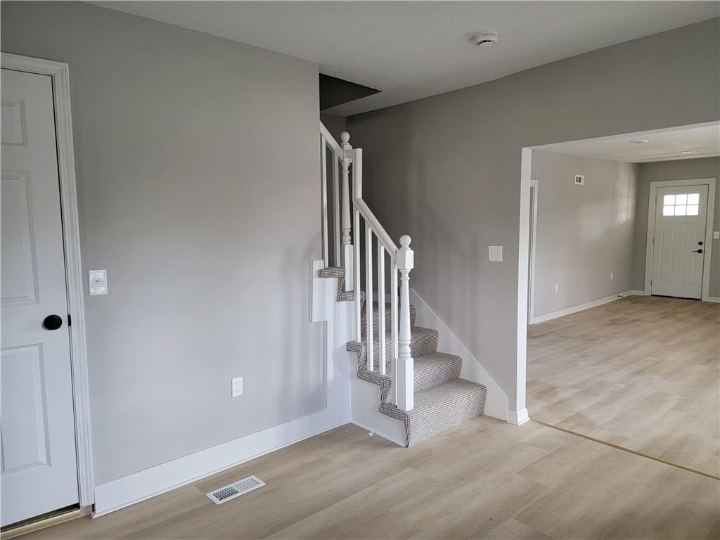 8410 Olive Street — photo 9