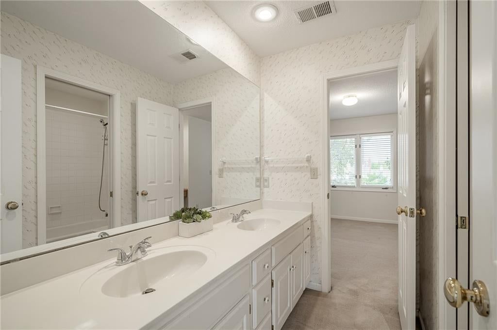 5240 W 127th Terrace — photo 30