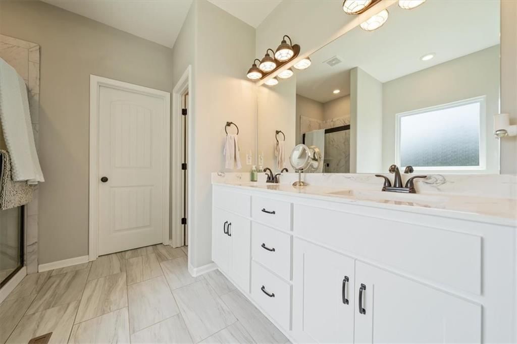 1719 Johnston Street — photo 12