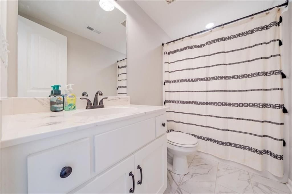 1719 Johnston Street — photo 19