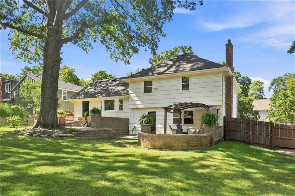 10715 W 101st Terrace — photo 39