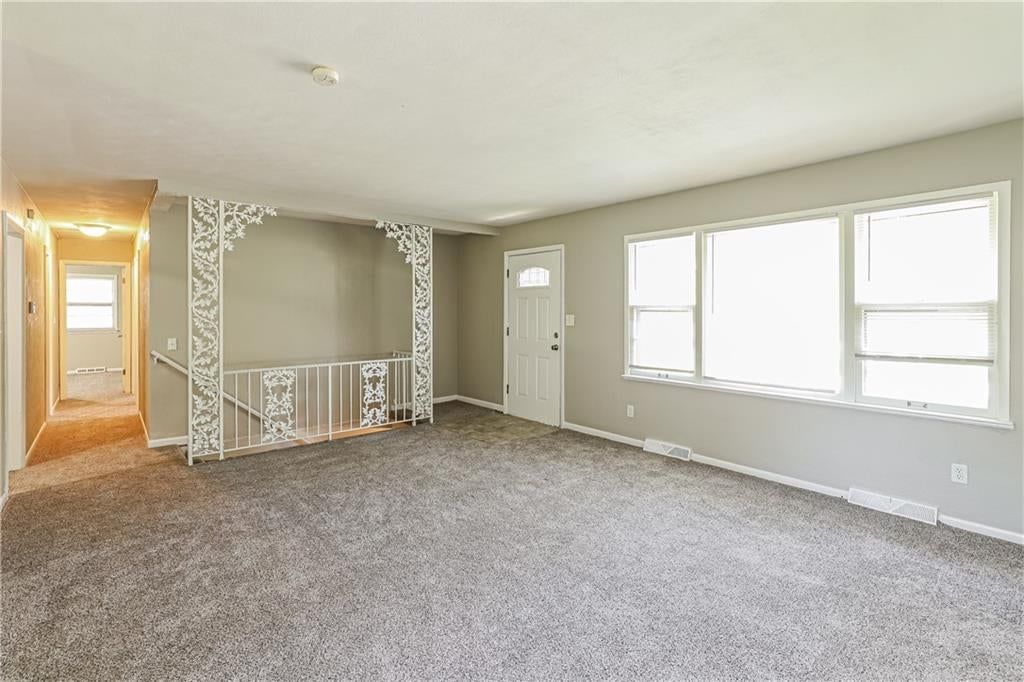 1502 Broadway Street — photo 2