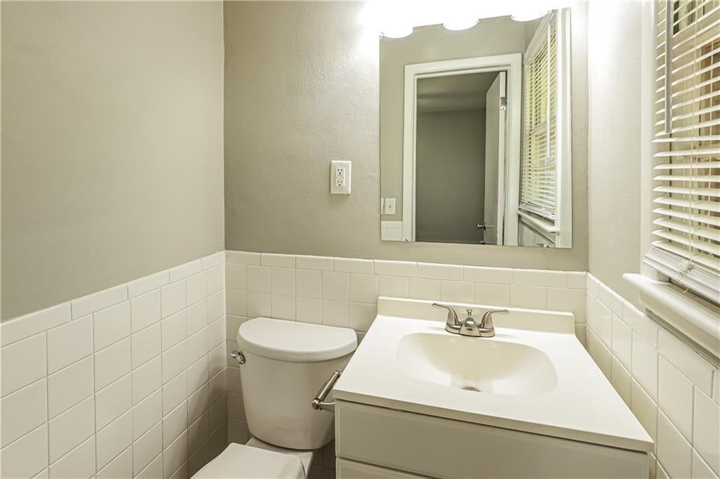 1502 Broadway Street — photo 13