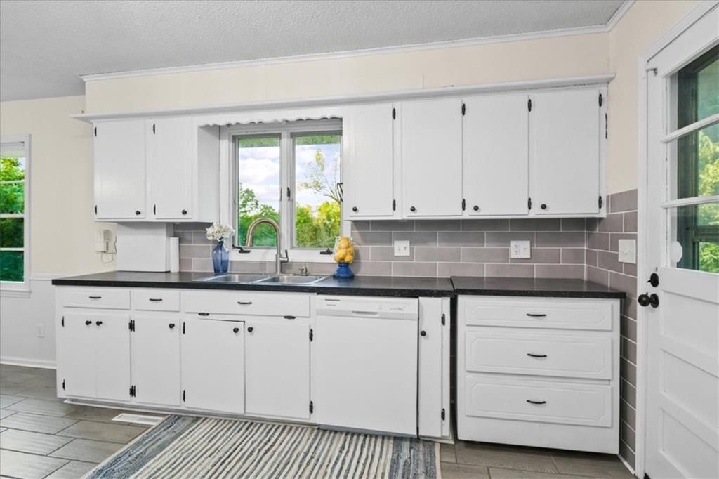 1605 SE M AA Highway — photo 16