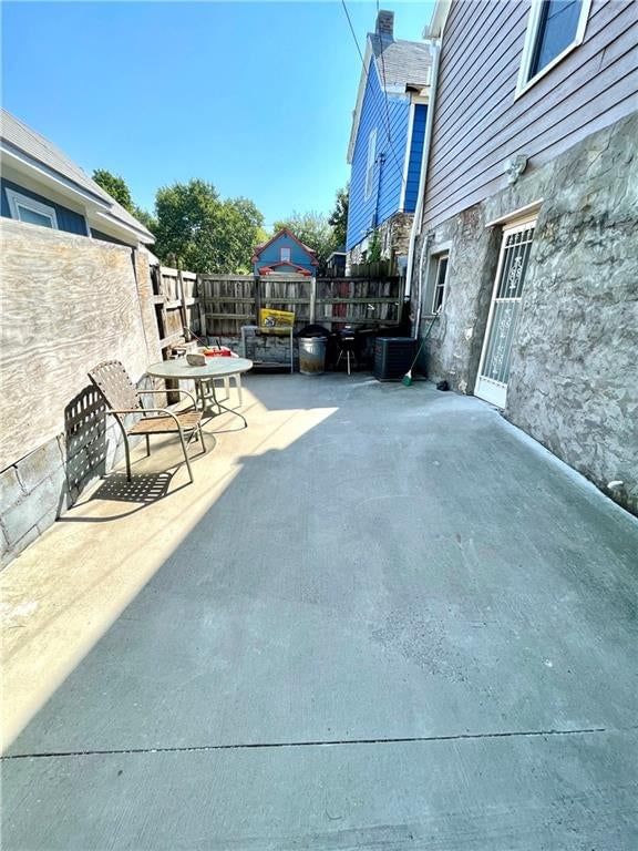 902 W 29TH Street — photo 4