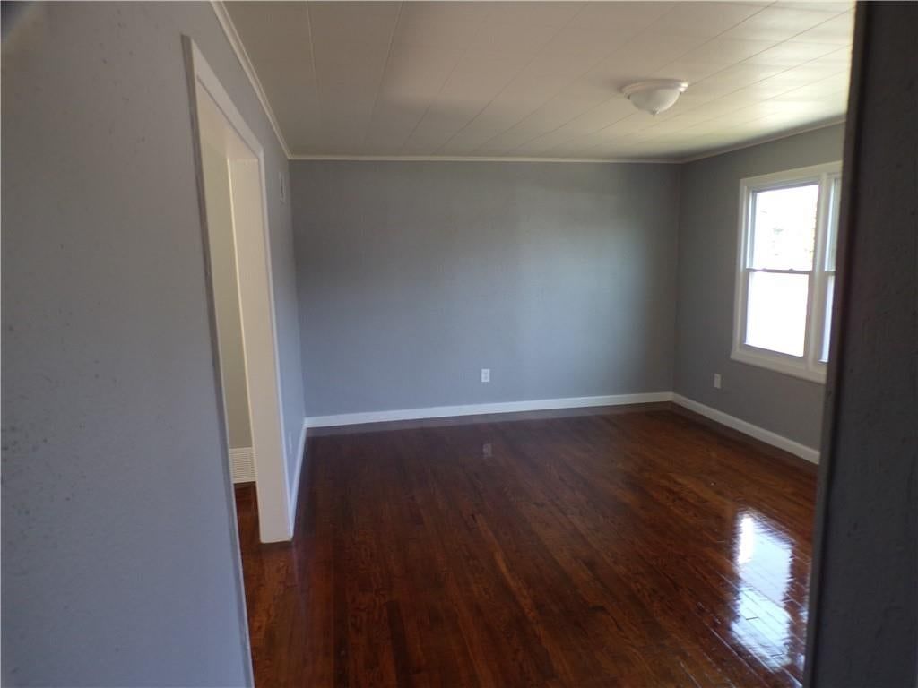 Photo 8 of 60 - 7924 Prospect Avenue, Kansas City, MO 64132