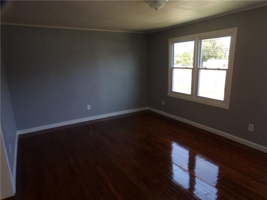 Photo 9 of 60, 7924 Prospect Avenue, Kansas City, MO 64132