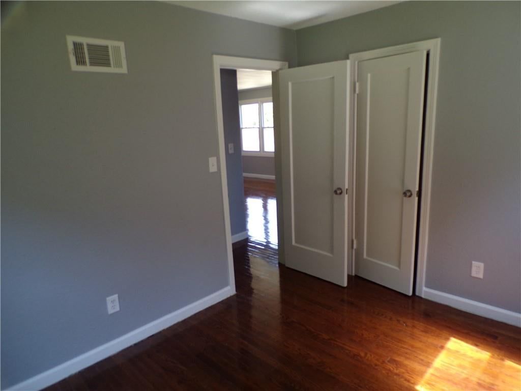 Photo 16 of 60 - 7924 Prospect Avenue, Kansas City, MO 64132