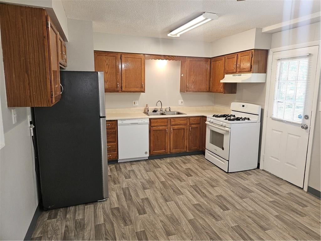11402 Crystal Avenue — photo 8