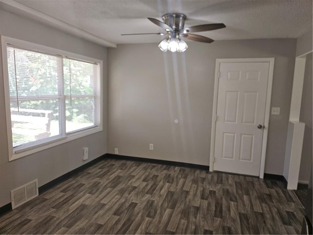 11402 Crystal Avenue — photo 12